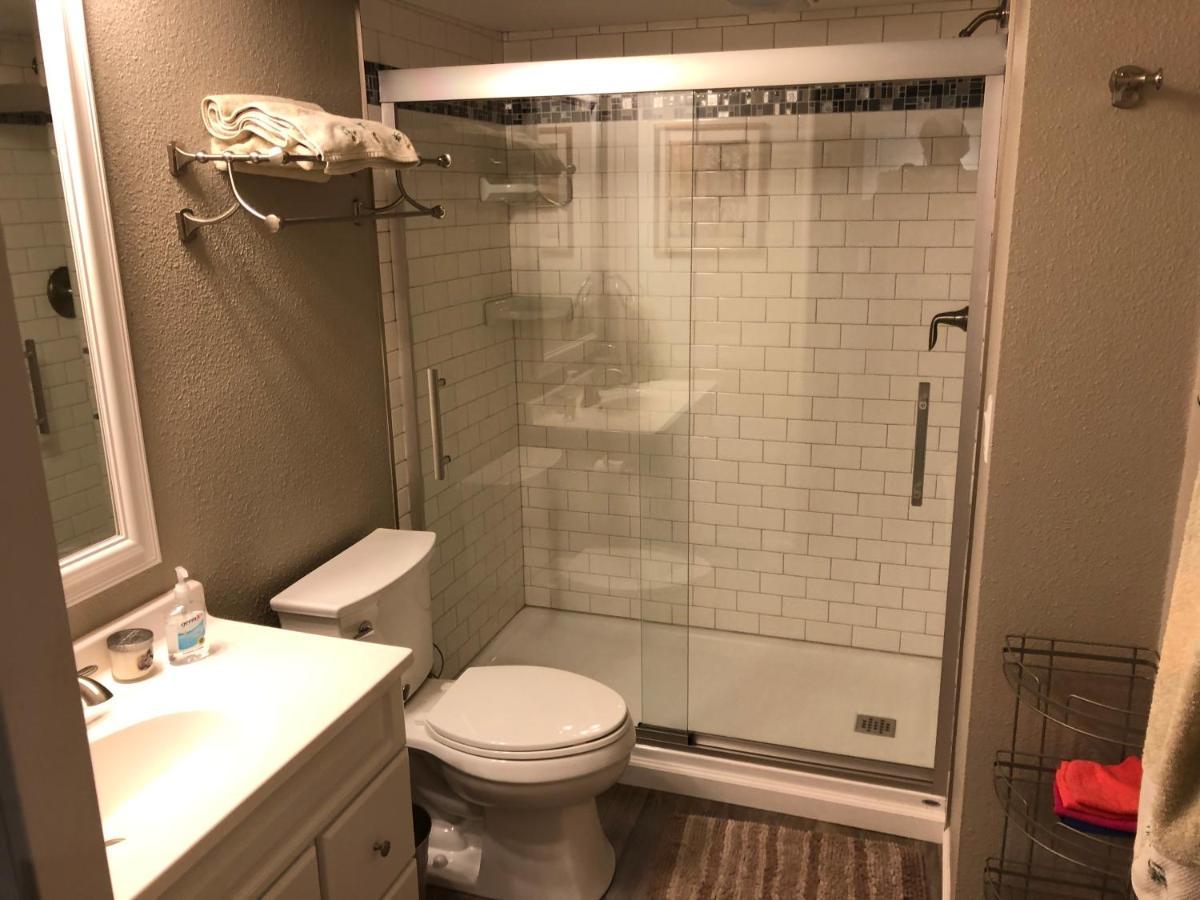 Tiki Beach Condo 1 Campbellsport Екстериор снимка